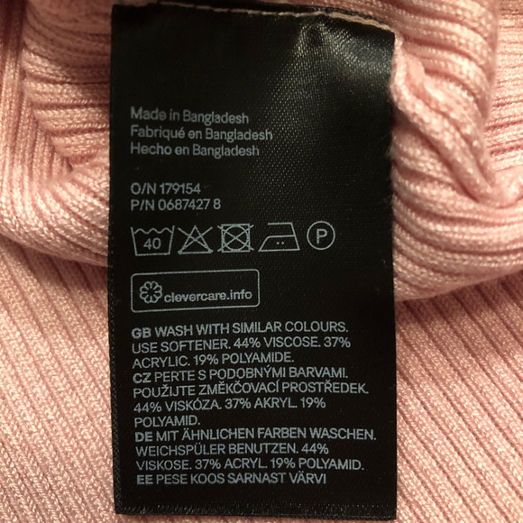 H&M Off the Shoulder Sweater - Picture 3 of 6